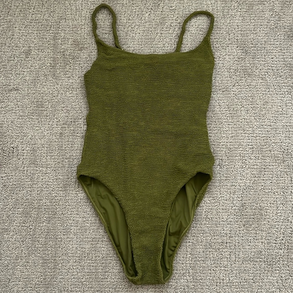 Monday Swimear Bahamas One Piece in Vivid Moss Crinkle